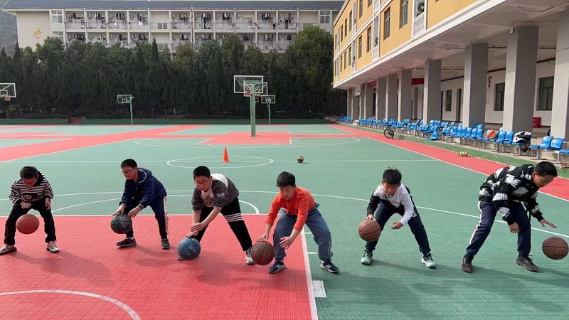 小标题：瑜伽教练培训，行业背景解读