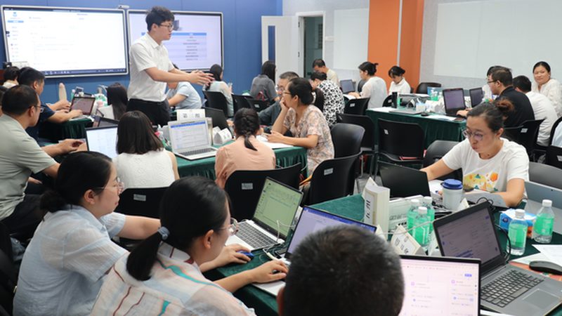 执业药师资格证自学还是报班